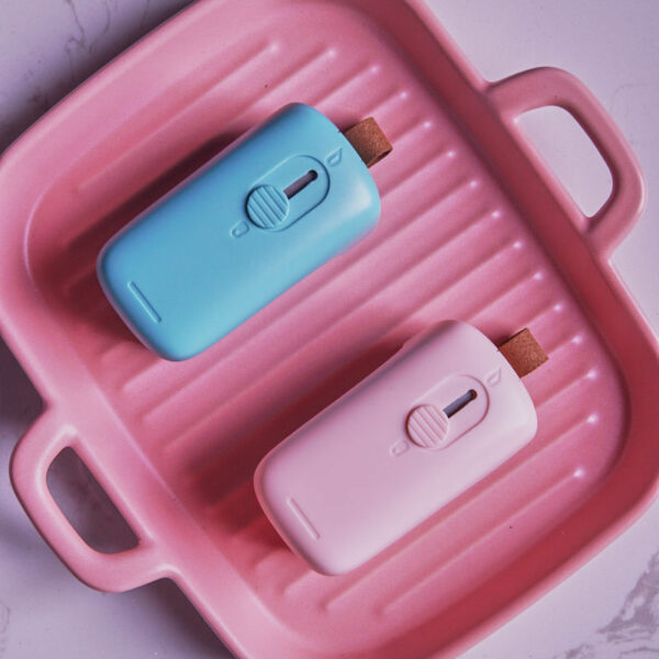 Portable Sealer with Retractable Blade