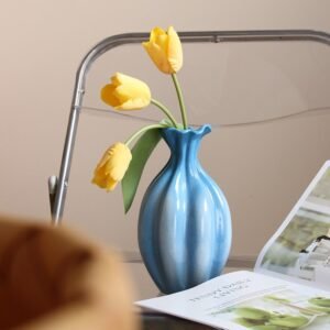 Customized Retro Blue Ceramic Vase