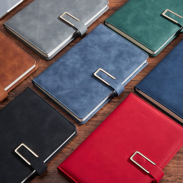 A5 Soft Leather Notebook With Metal Buckle - 图片 2