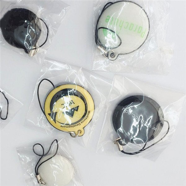 Round Shaped Mobile Phone Screen Cleaner Keychain - Image 2