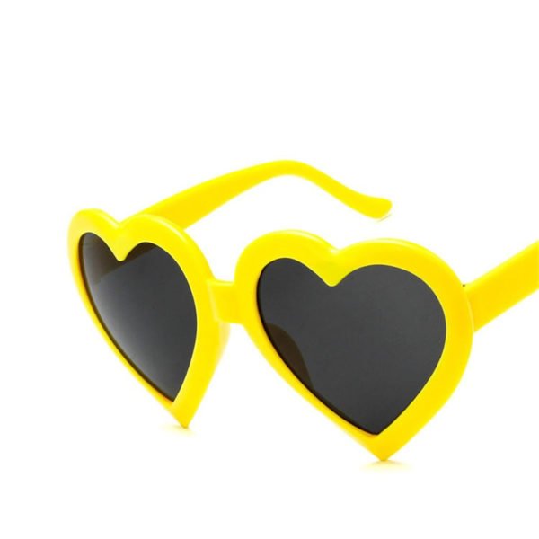 Fashion Universal Heart Sunglasses - 图片 2