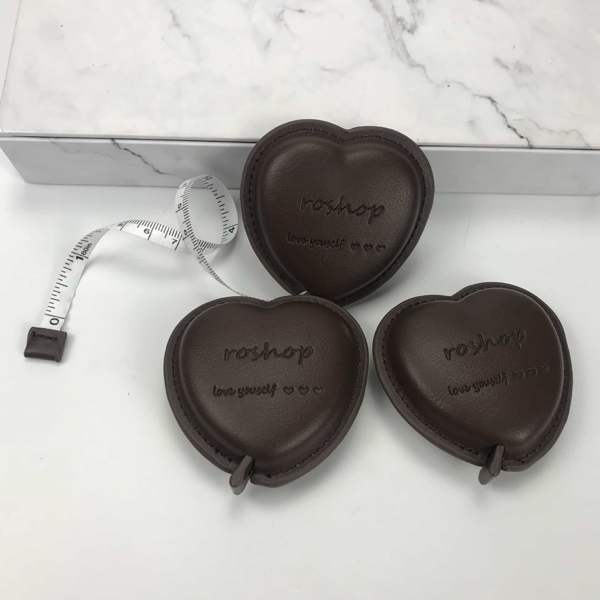 PU Leather Mini Heart-Shaped Tape Measure - 图片 3