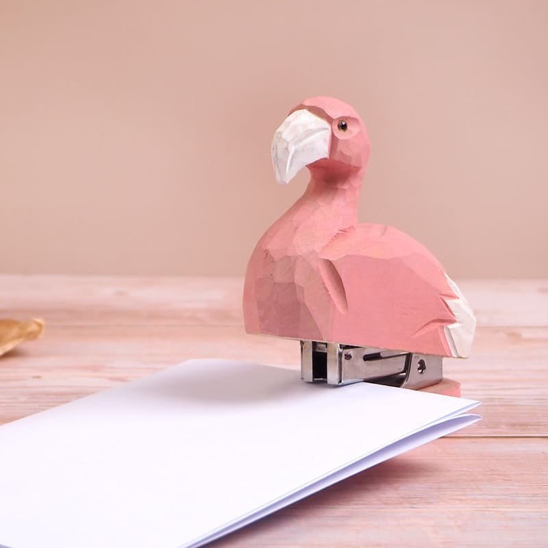 Hand-Carved Wooden Flamingo Stapler - 图片 3