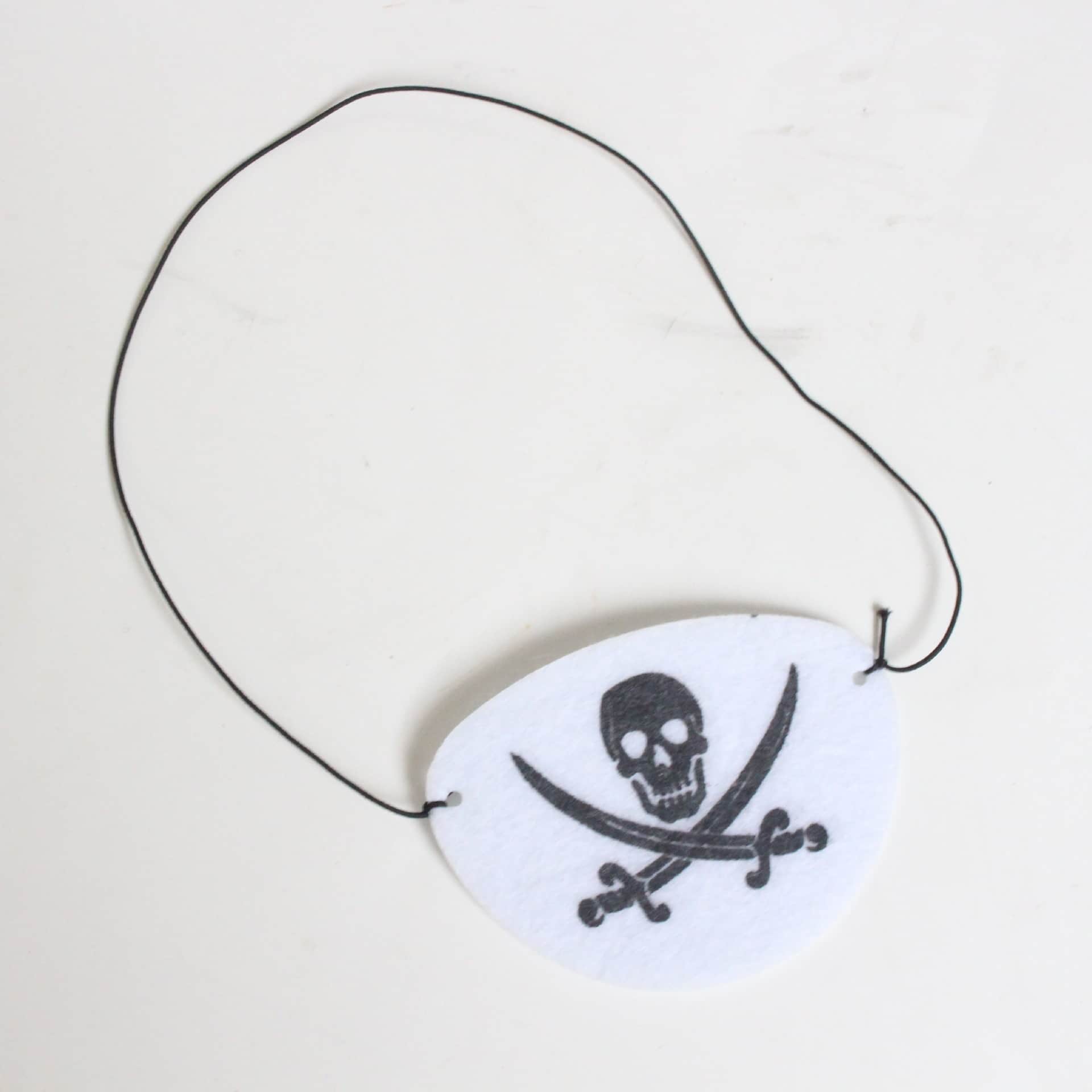 White Pirate Eyepatch with Skull Design - 图片 3