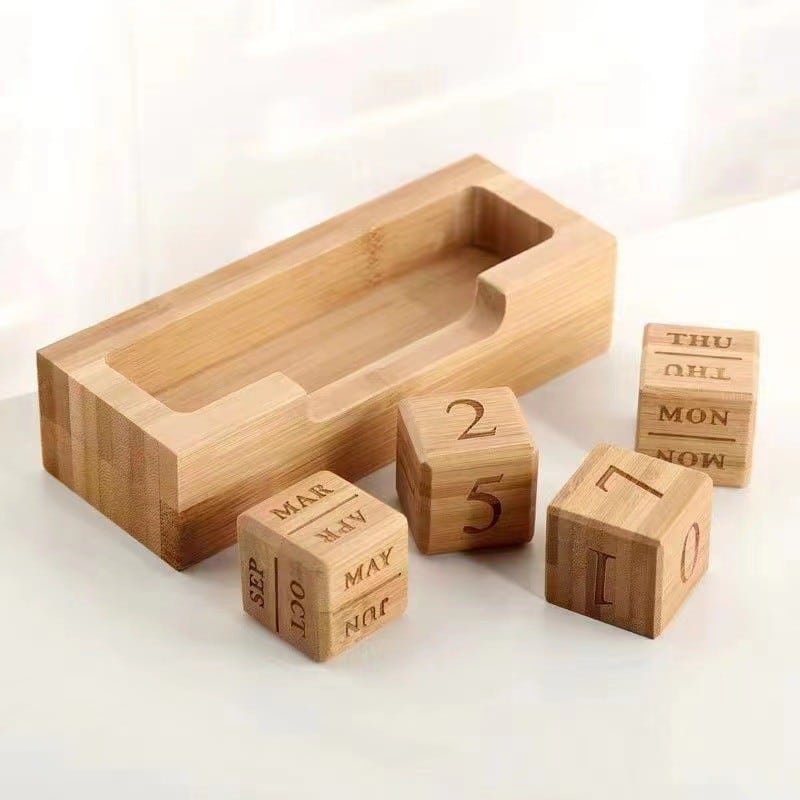 Cube Calendar with Rotatable Base - Image 4