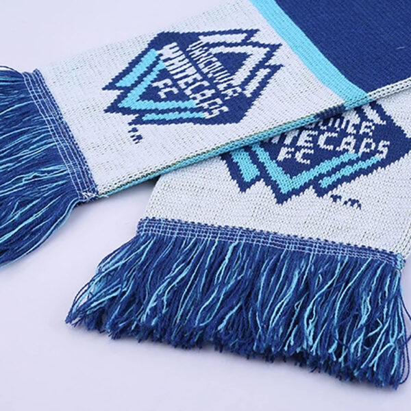 Soft Knitted Woven Scarf with Tassel - 图片 4