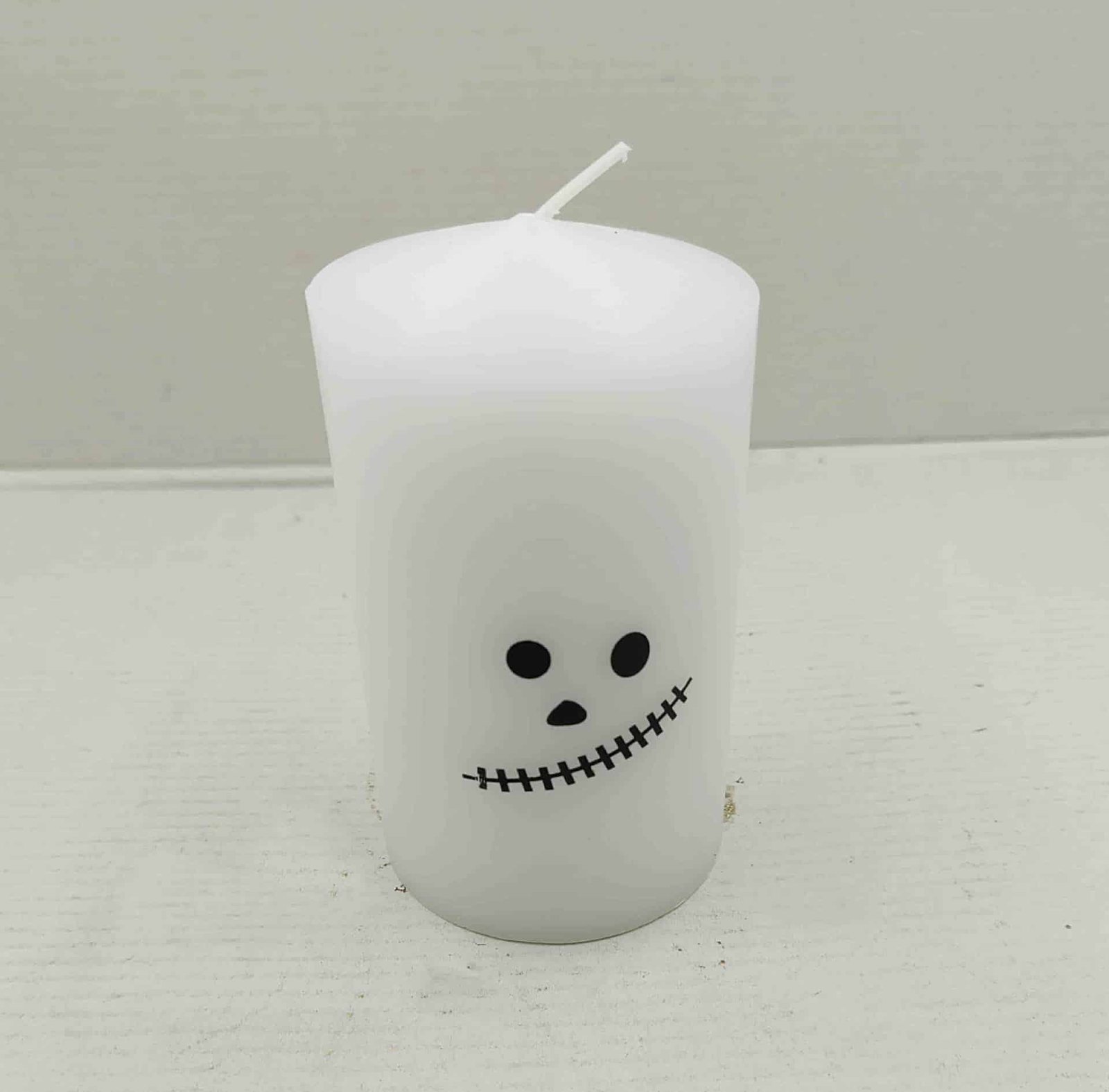 Halloween Ghost Face Candle - Image 4