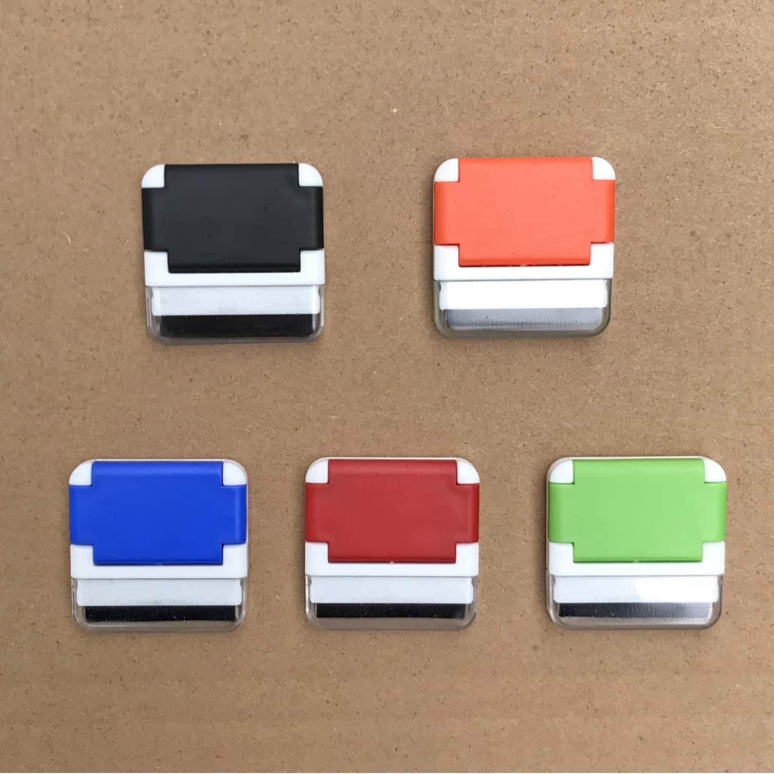Mini desktop cell phone holder with built in wipe - 图片 4