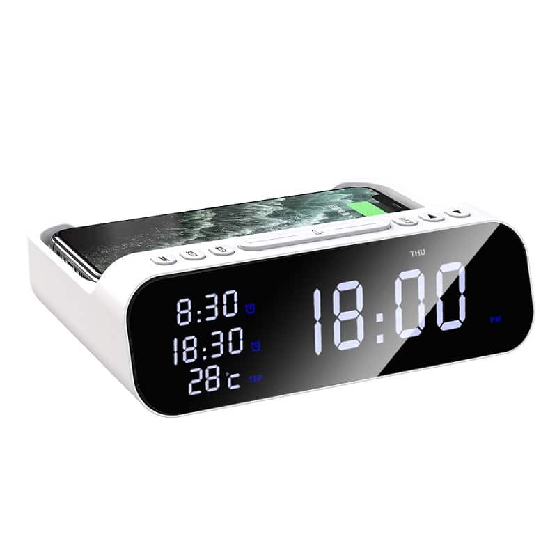 Desktop Digital Alarm Clock with Wireless Charger - 图片 4
