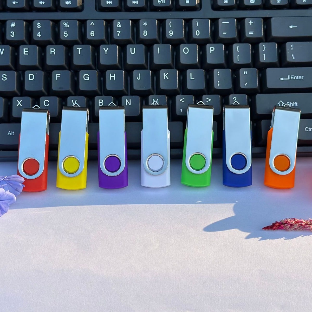 Multi-Color Rotating USB Flash Drive - 图片 4