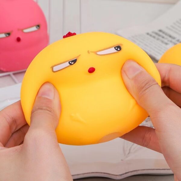 Slanted Eye Chicken Stress Ball - 图片 5