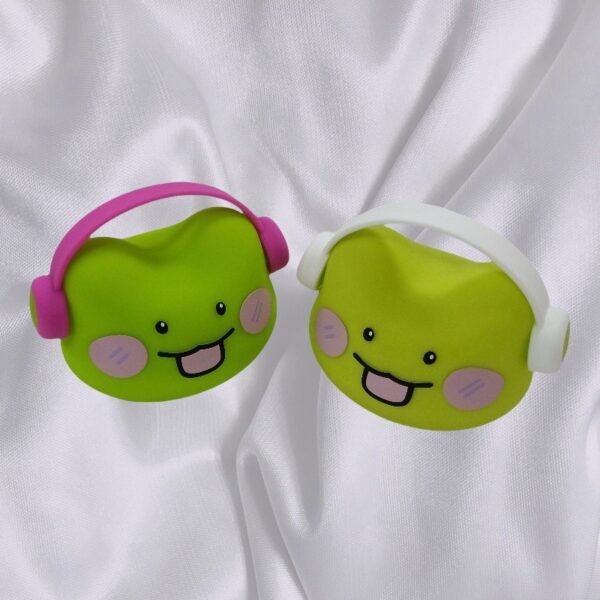 Frog Night Light with Headphones - Image 5