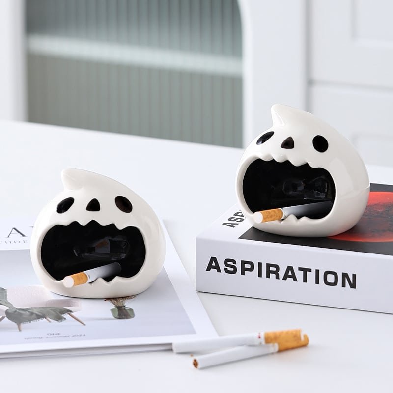 Creative Ghost Head Ceramic Ashtray - Image 6