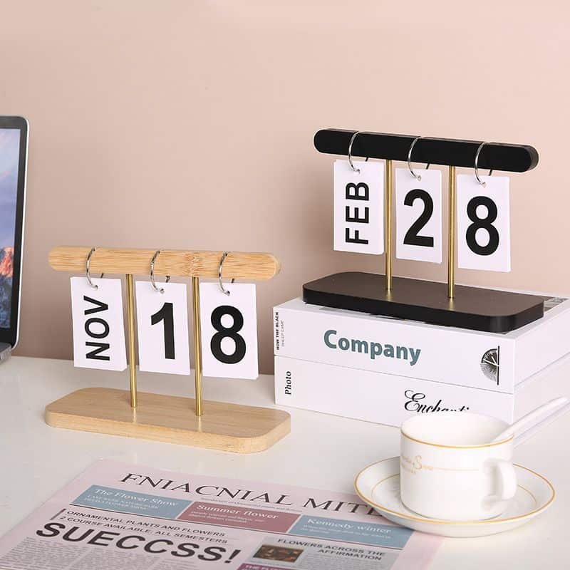 Modern Minimalist Wooden Calendar - 图片 6