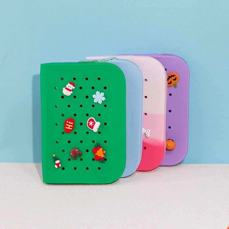 Silicone Pencil Case With Rhombus Pattern - Image 7