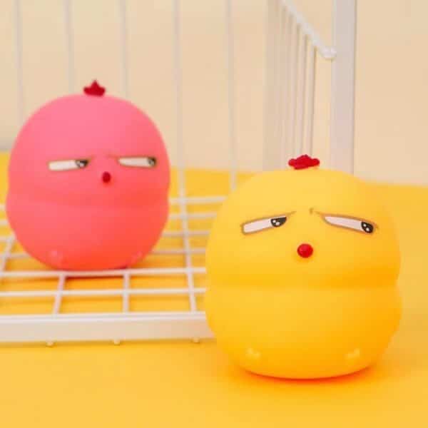 Slanted Eye Chicken Stress Ball - 图片 7